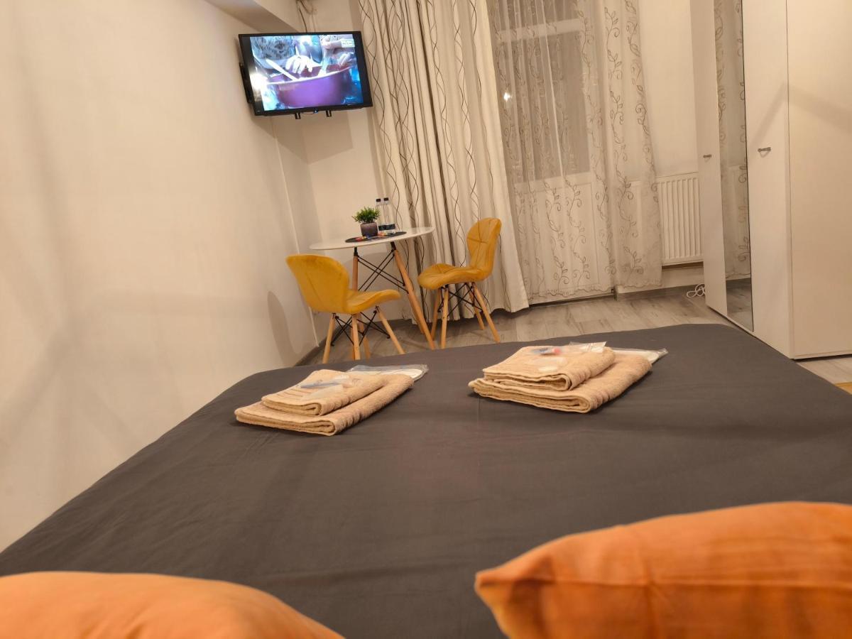 Apartament Old Town - Victoriei 3 Bucureşti