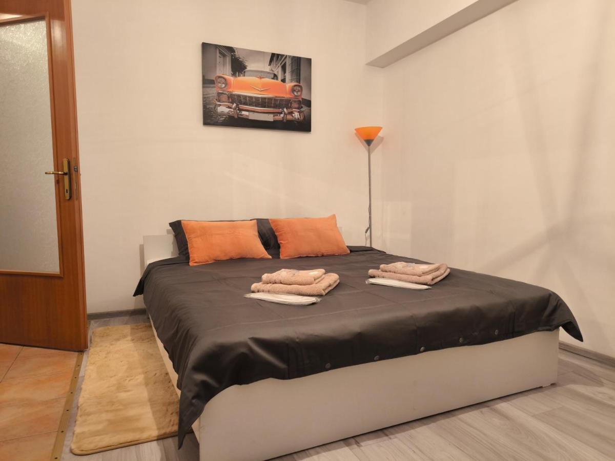 Apartment Old Town - Victoriei 3 Bucharest